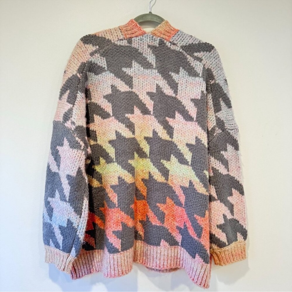 Circus NY Women's Cozy Open Front Cardigan Sweater | Rainbow Ombre |
Size. XS - Picture 3 of 6